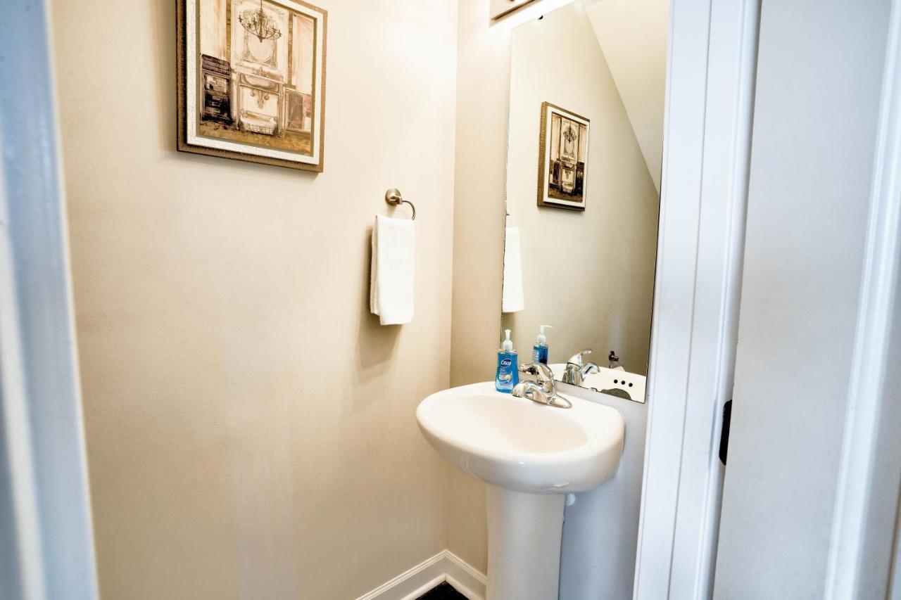 Kannapolis Elegant Townhouse - Pet Friendly Exterior foto
